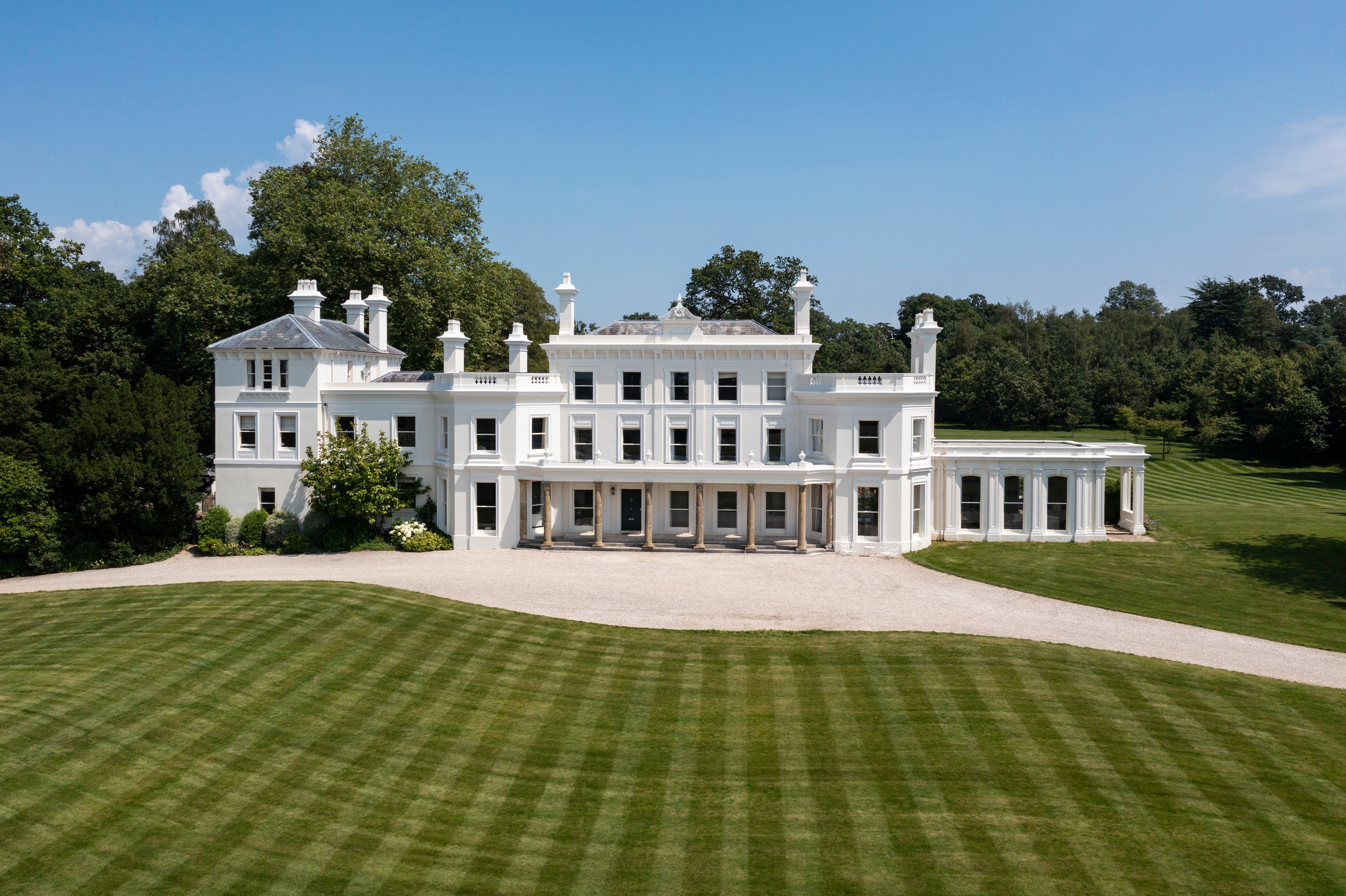 AshurstManor1.jpg