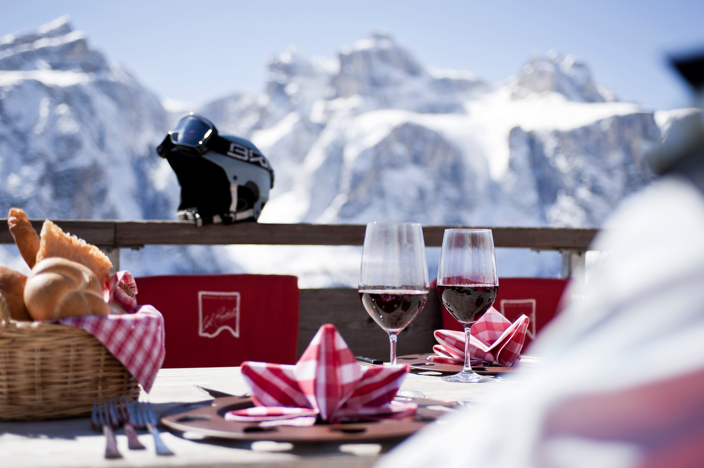 Alta_Badia_Wine_Skisafari_by_IDM_Südtirol-Alex_Filz_(10).jpg